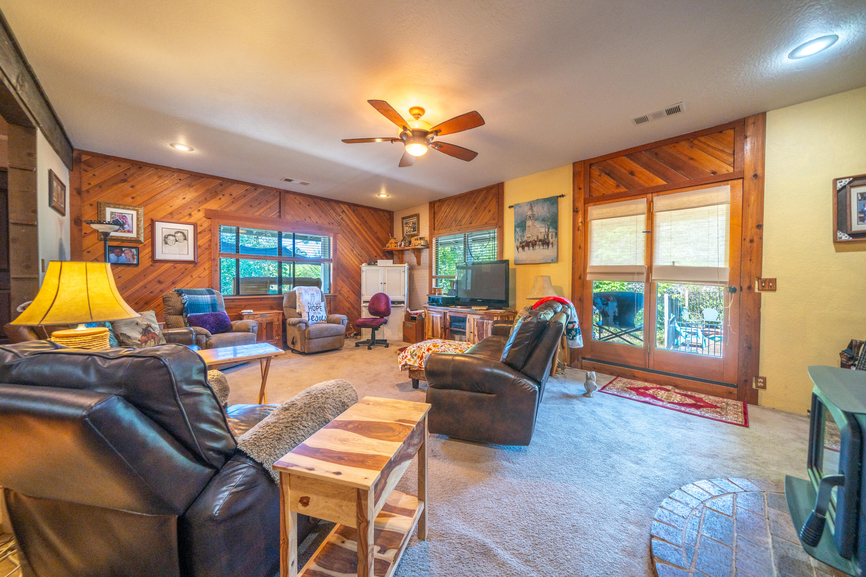 10855 Beaver Road Oak Run, CA 96069 - Photo 12 of 71 10855 Beaver Rd-21