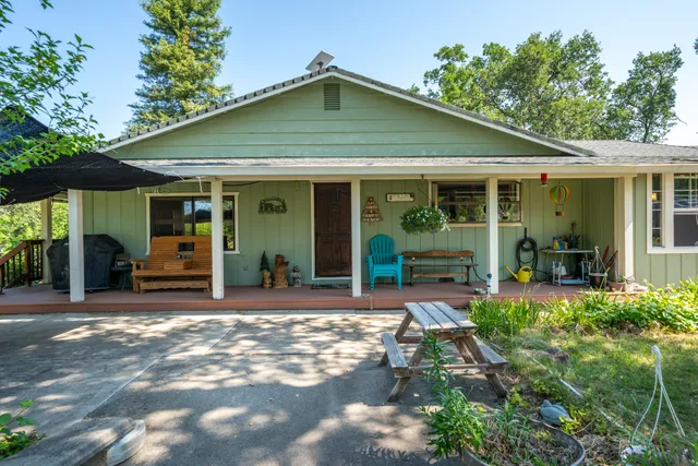 $500,000 | 10855 Beaver Road, Oak Run, CA 96069