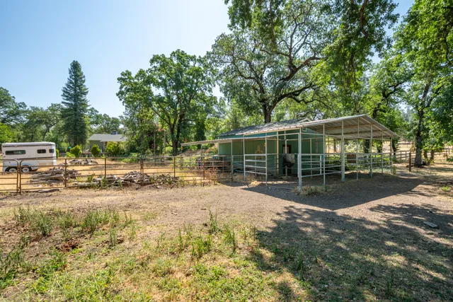 $500,000 | 10855 Beaver Road, Oak Run, CA 96069