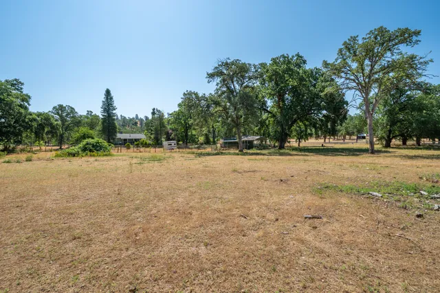 $500,000 | 10855 Beaver Road, Oak Run, CA 96069