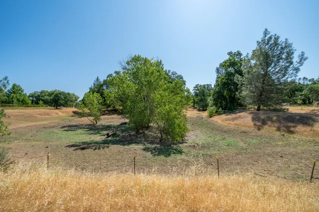 $500,000 | 10855 Beaver Road, Oak Run, CA 96069