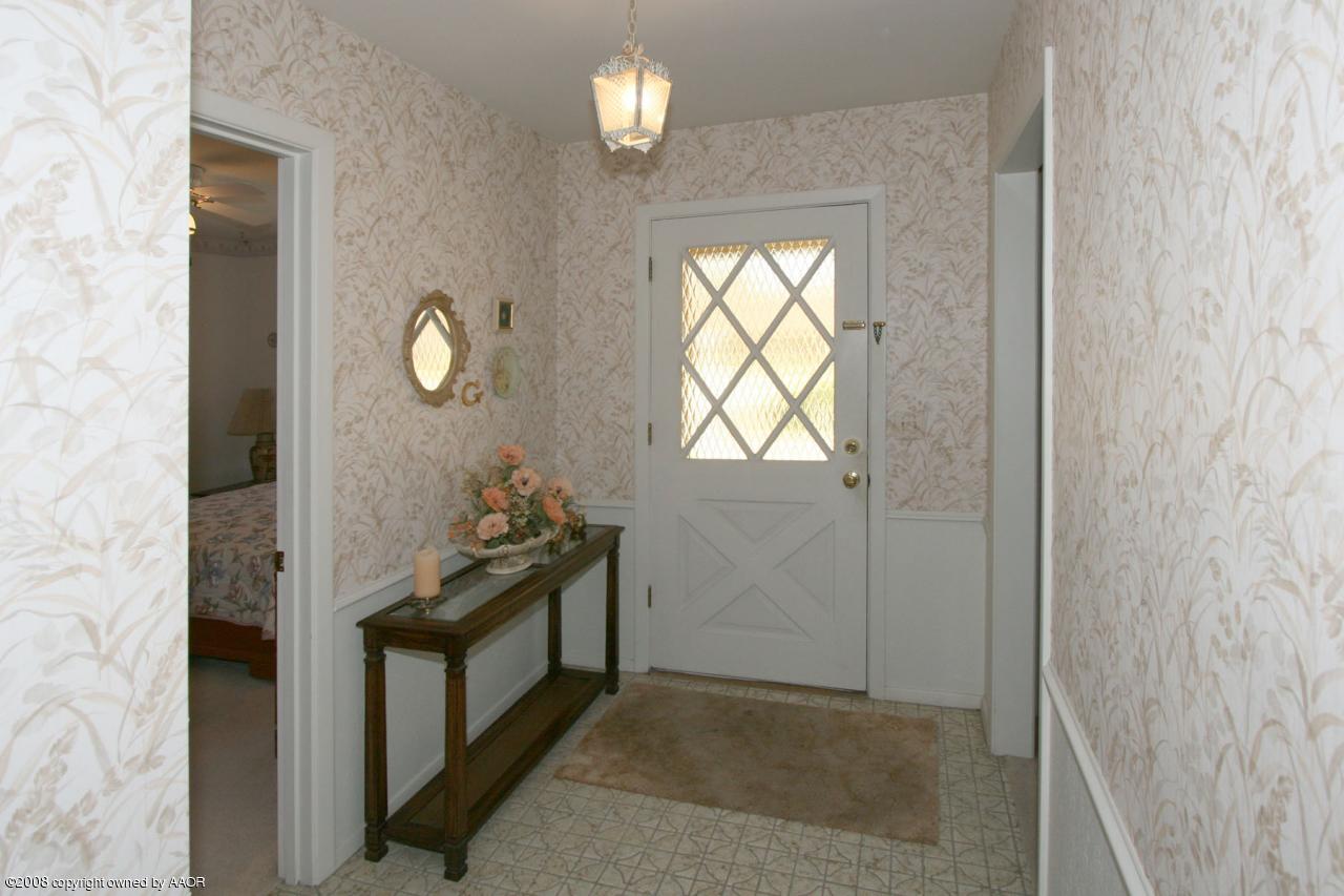 6711 Elmhurst Road Amarillo, TX 79106 - Photo 6 of 15