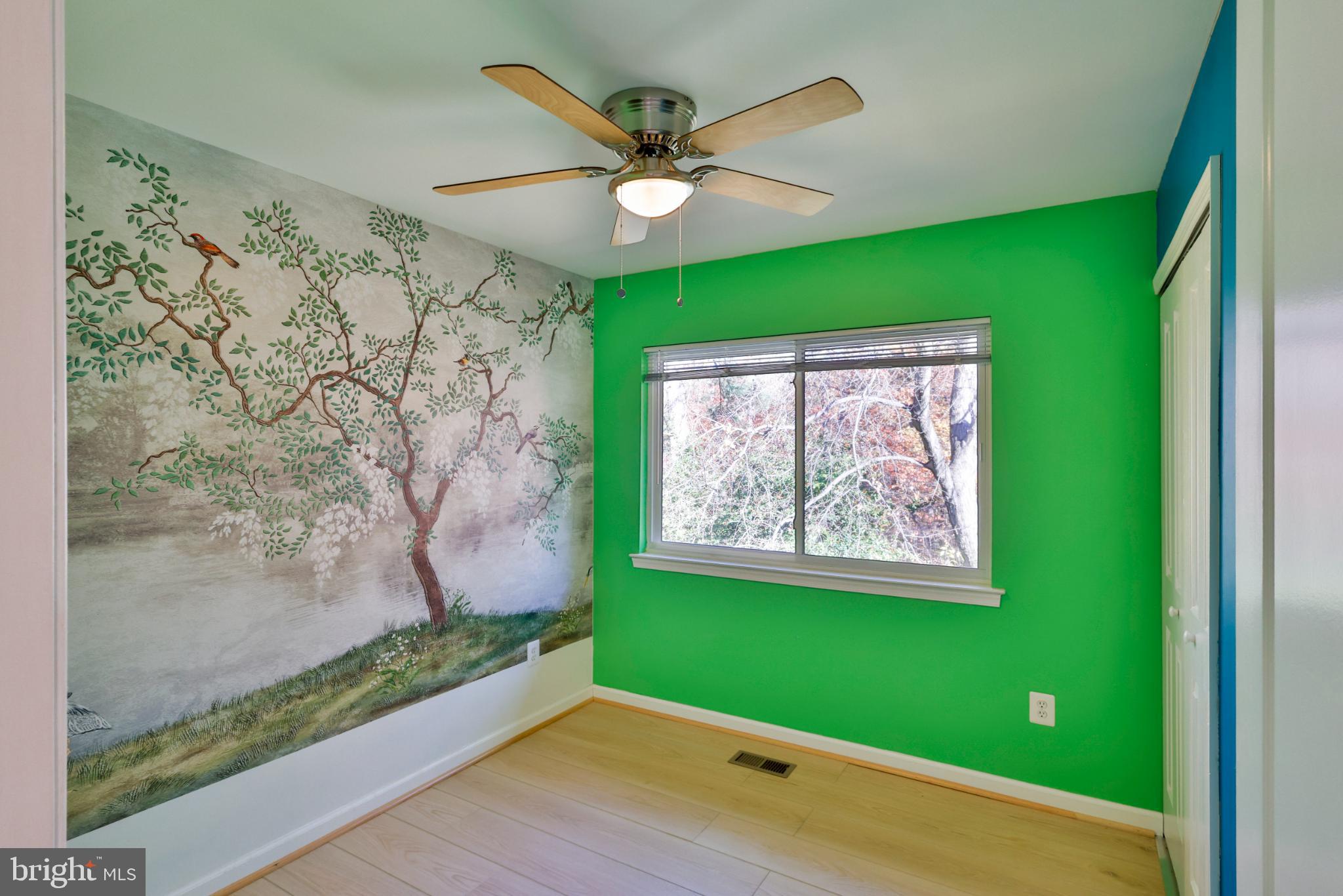 11817 Coopers Court Reston, VA 20191 - Photo 33 of 58 a view of a room that has a window in it