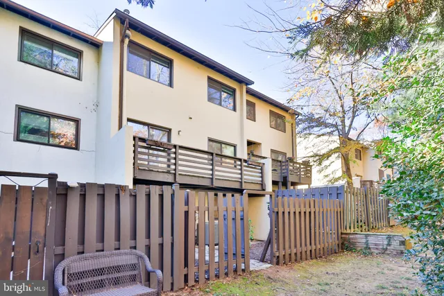 $559,900 | 11817 Coopers Court, Reston, VA 20191