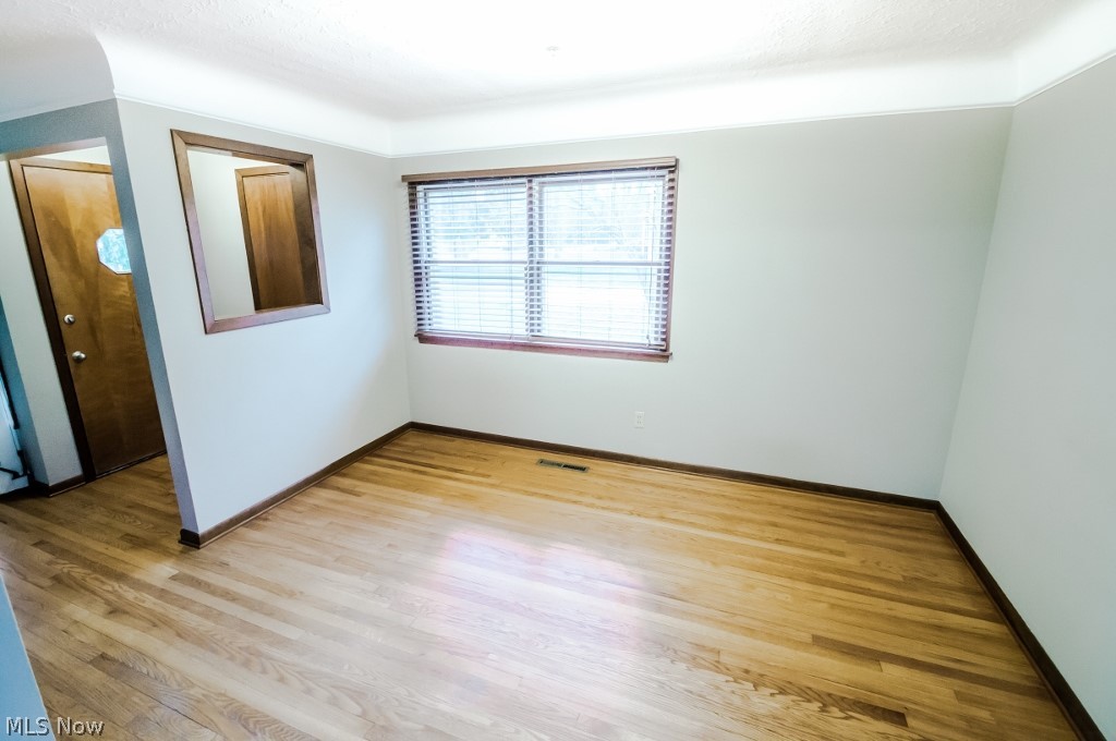 15914 Laurel Road Chagrin Falls, OH 44022 - Photo 12 of 29 Gallery Image 12