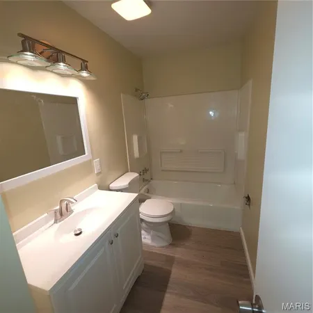 $74,900 | 6670 Chesapeake Drive, Unit D, Florissant, MO 63033