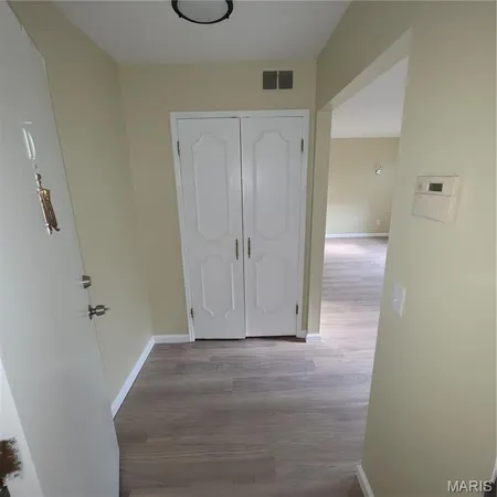 $74,900 | 6670 Chesapeake Drive, Unit D, Florissant, MO 63033