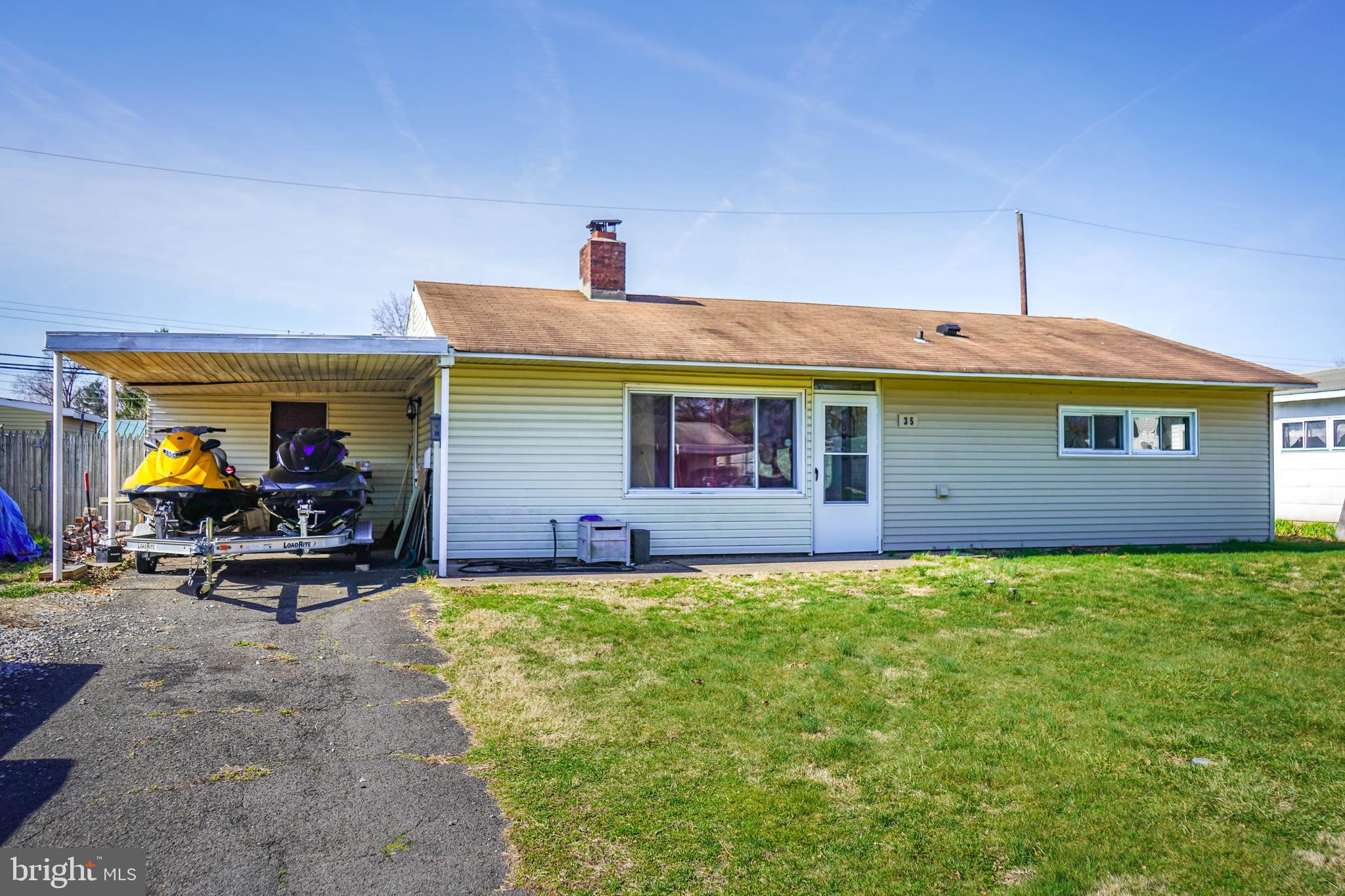 35 Balsam Road Levittown, PA 19057 - Photo 1 of 10 Gallery Image 1