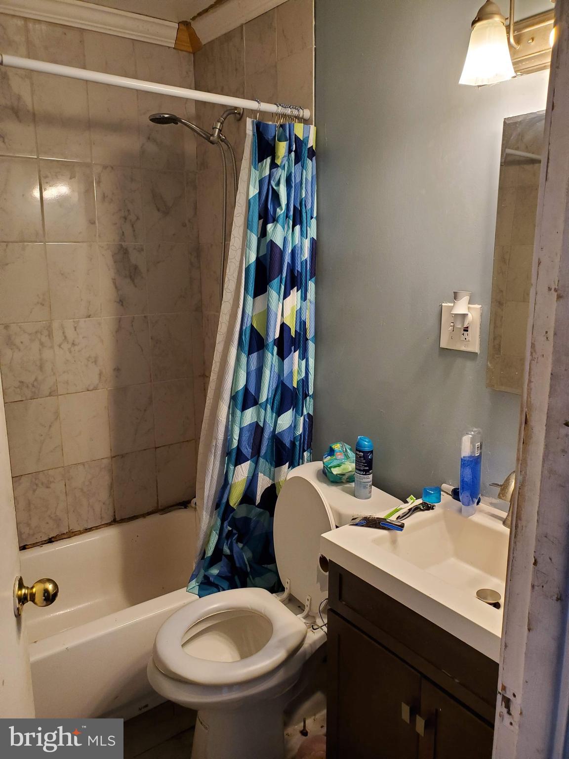 35 Balsam Road Levittown, PA 19057 - Photo 7 of 10 Gallery Image 7