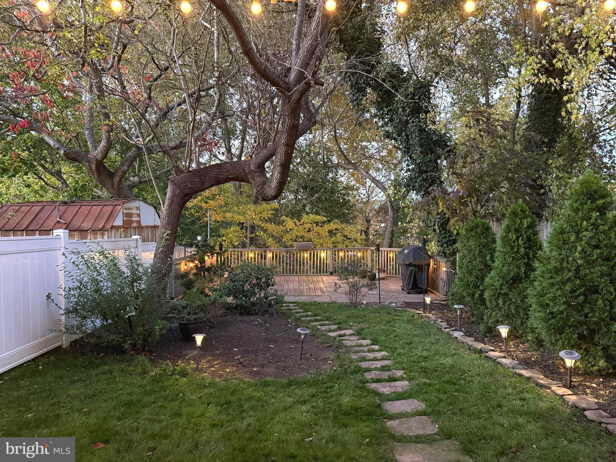 11804 Basile Road Philadelphia, PA 19154 - Photo 24 of 27 Gallery Image 24