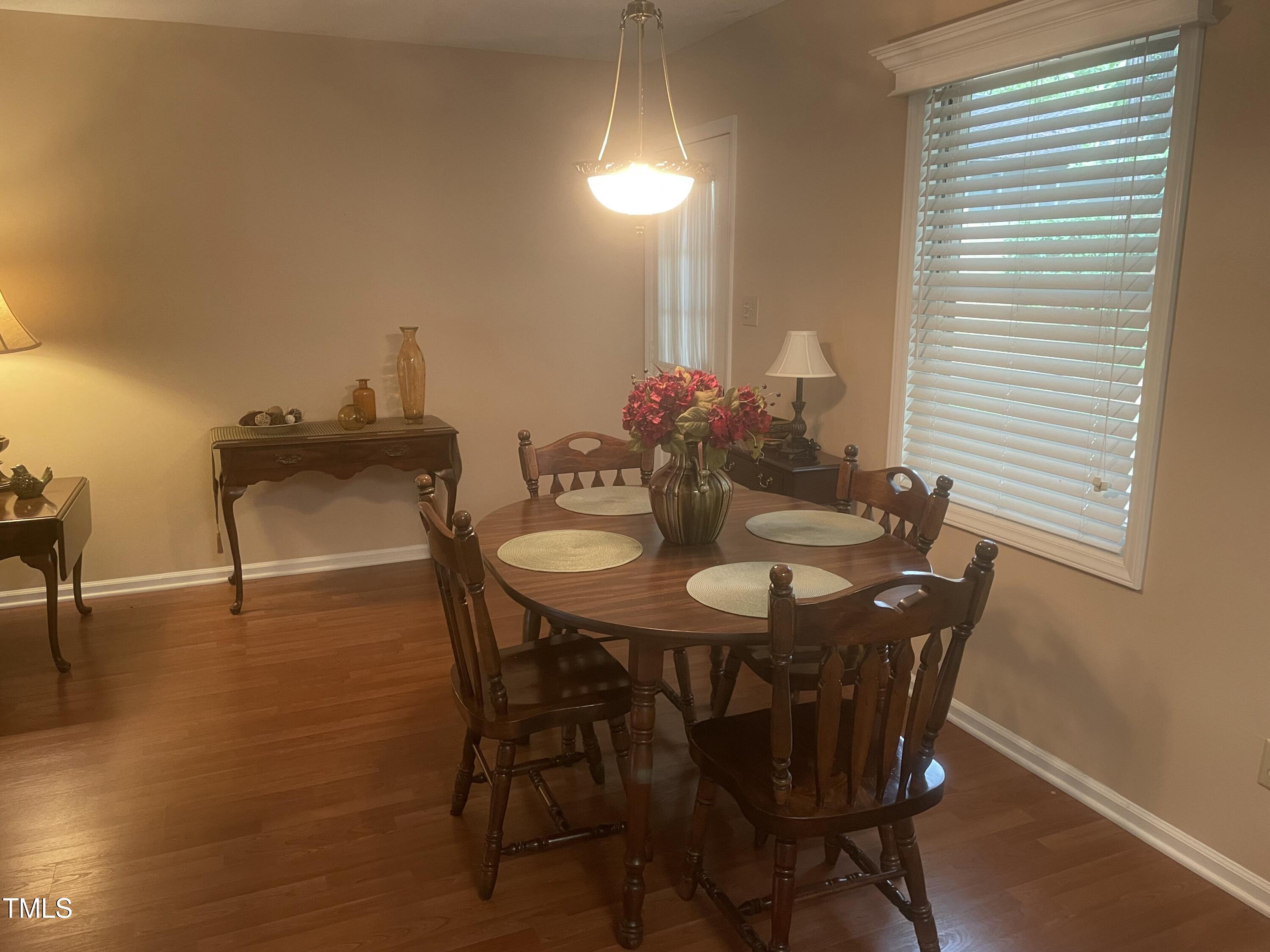 1913 Rendall Street Burlington, NC 27215 - Photo 6 of 23 Dining