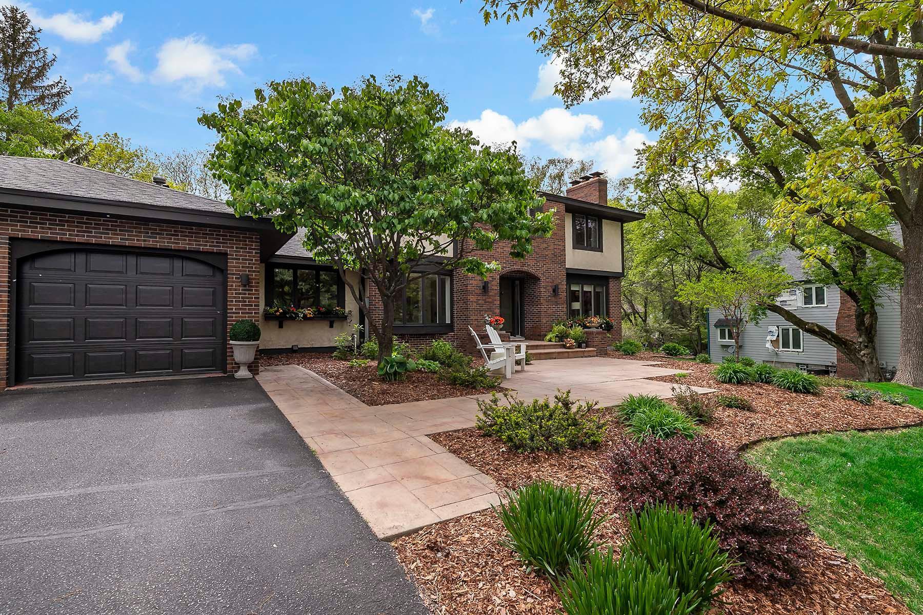 14701 Stone Road Minnetonka, MN 55391 - Photo 2 of 85 Gallery Image 2