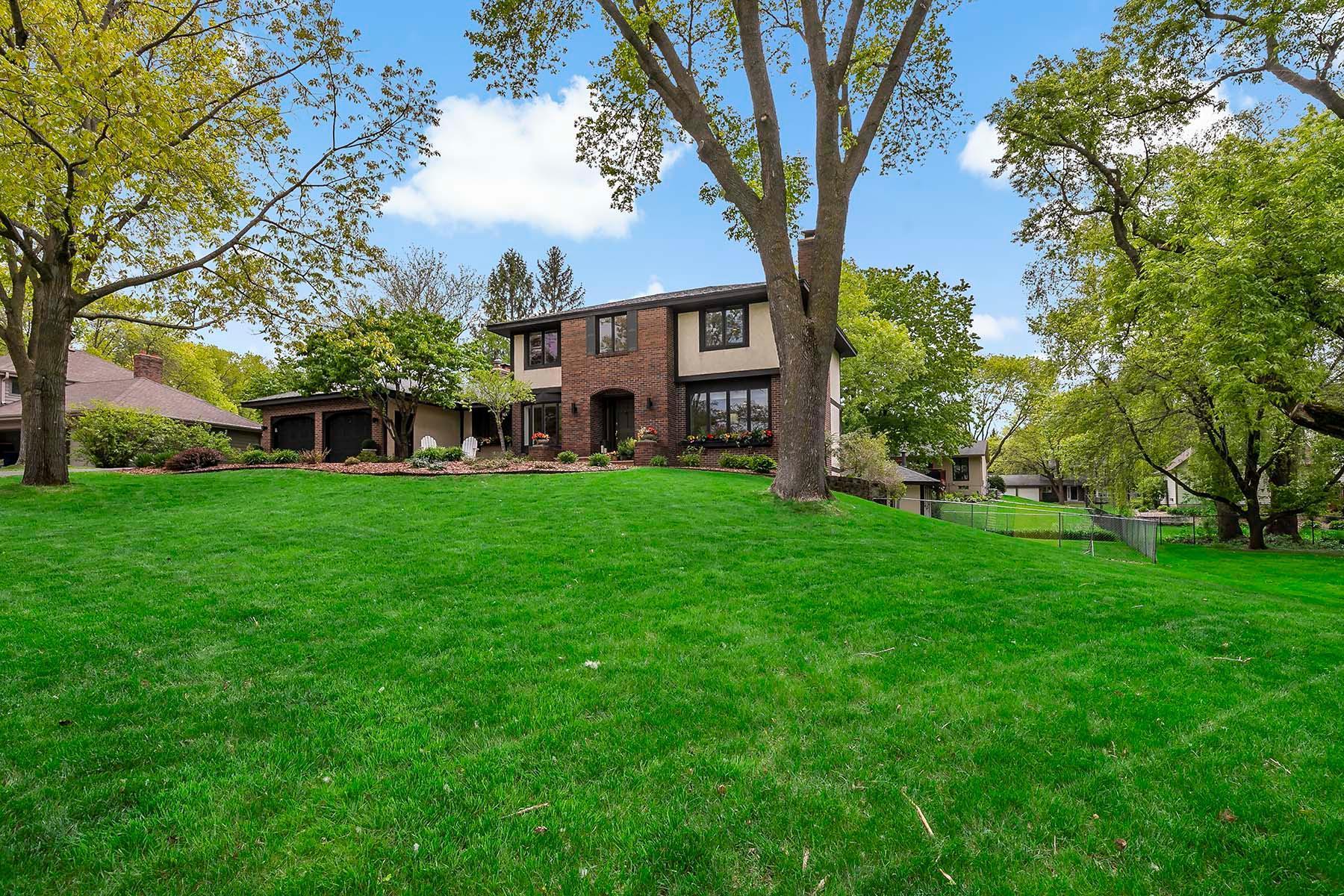 14701 Stone Road Minnetonka, MN 55391 - Photo 4 of 85 Gallery Image 4
