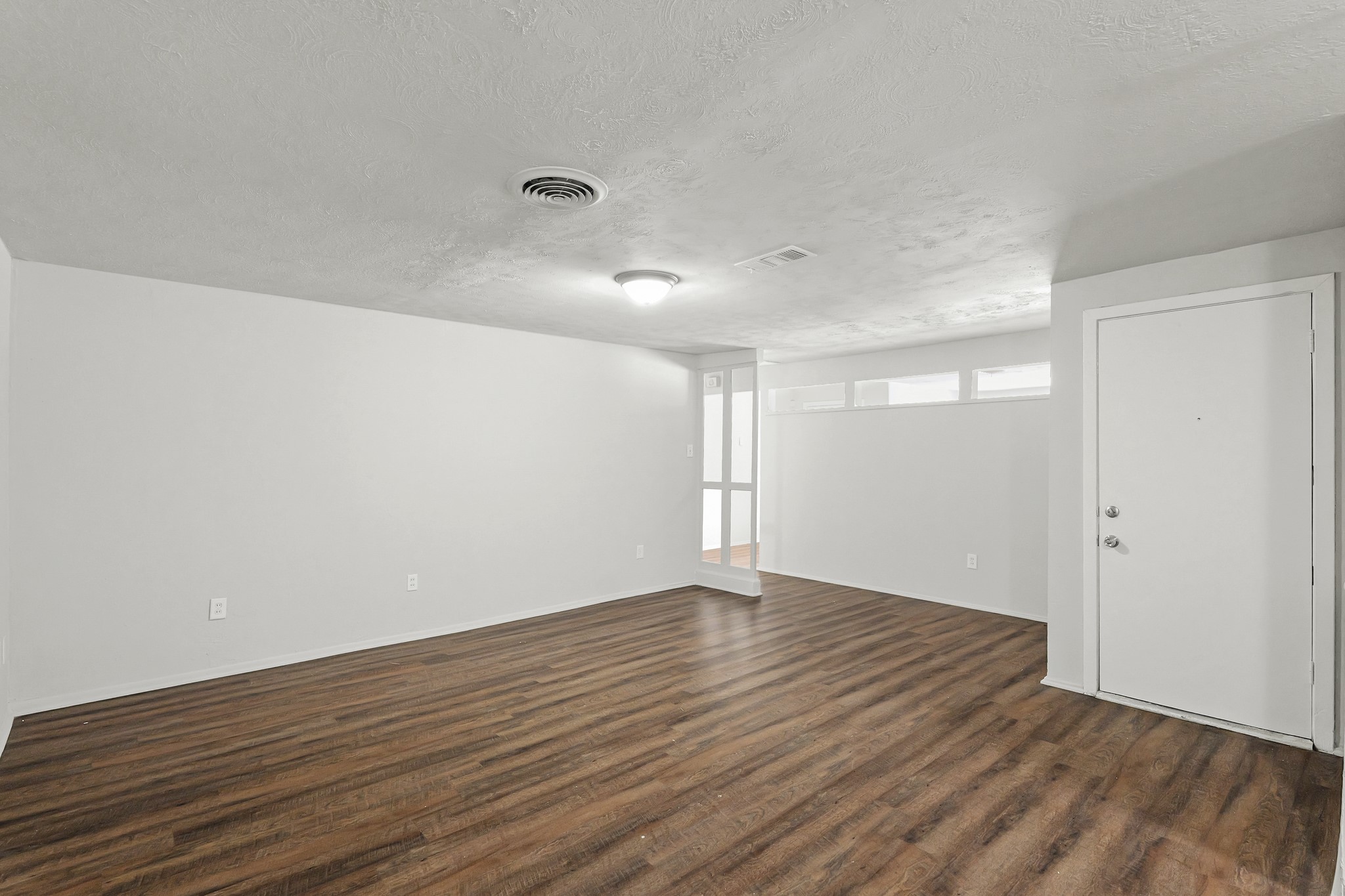 414 Grantham Road Baytown, TX 77521 - Photo 7 of 19