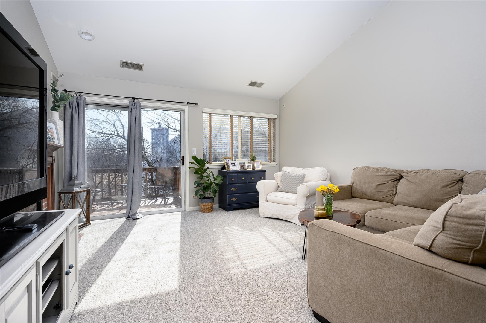8339 Ripple Ridge Darien, IL 60561 - Photo 9 of 20 Gallery Image 9