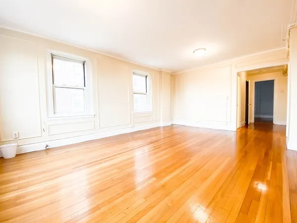 $2,750 | 1450 Beacon Street, Unit 502, Brookline, MA 02446