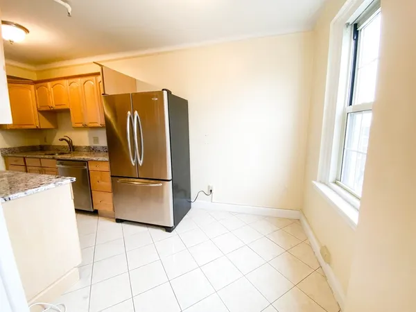 $2,750 | 1450 Beacon Street, Unit 502, Brookline, MA 02446