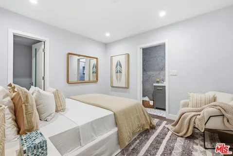 $2,995,000 | 3629 Corinth Avenue, Los Angeles, CA 90066