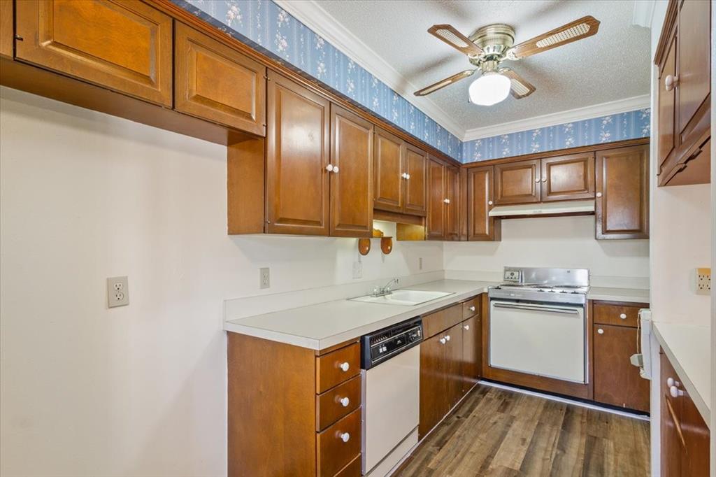 5226 Lake Shore Drive Waco, TX 76710 - Photo 14 of 25