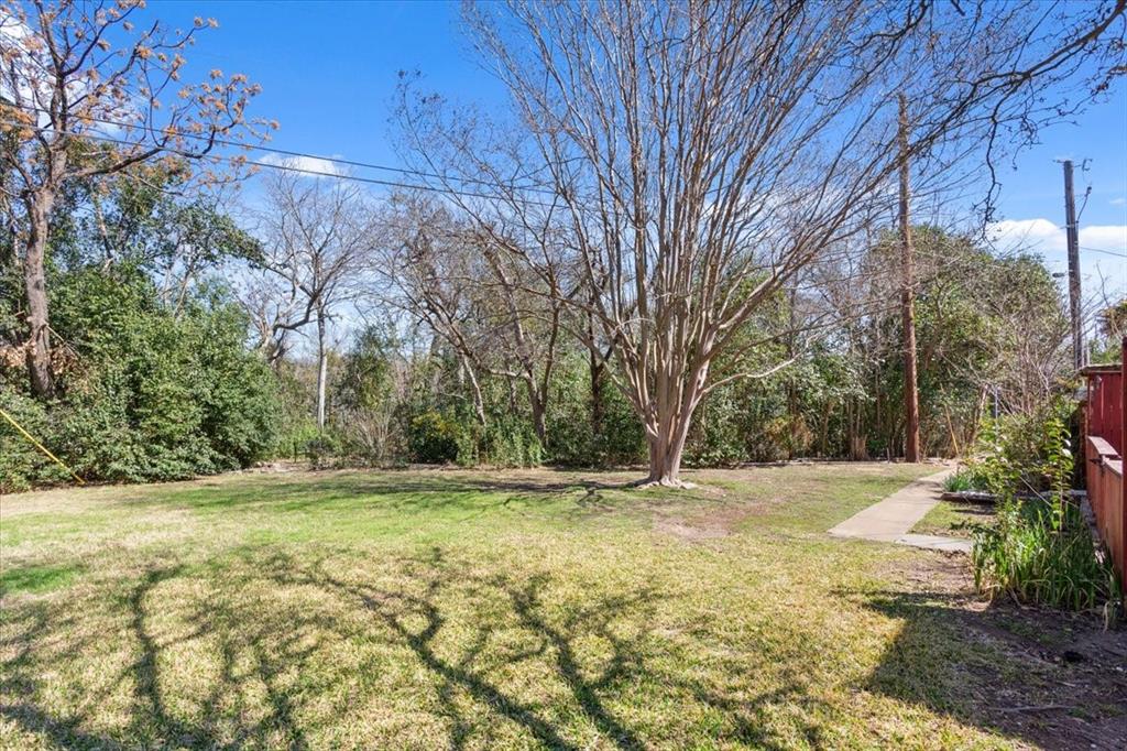 5226 Lake Shore Drive Waco, TX 76710 - Photo 23 of 25