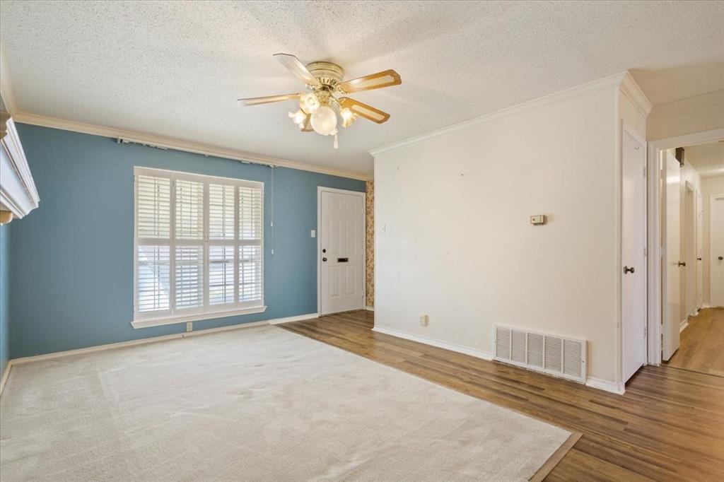 5226 Lake Shore Drive Waco, TX 76710 - Photo 4 of 25