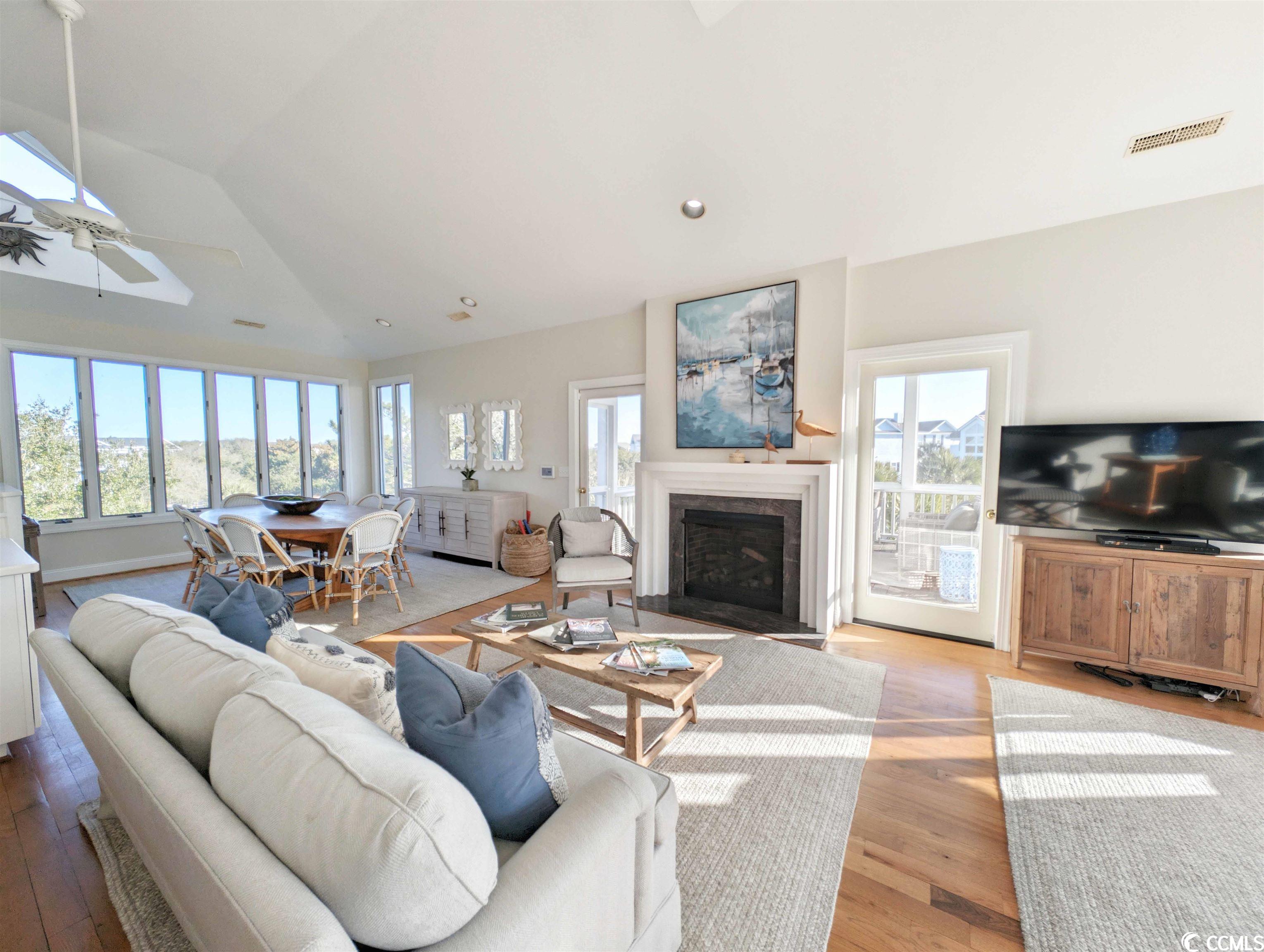 336 Inlet Point Drive Pawleys Island, SC 29585 - Photo 5 of 40 Gallery Image 5
