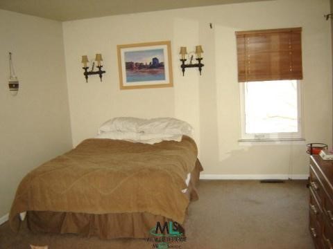 10160 Hadley Road Clarkston, MI 48348 - Photo 10 of 12 684793-9.JPG