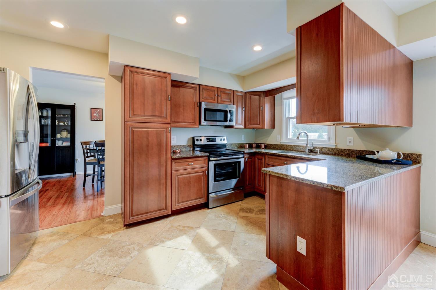 10 Brian Road East Brunswick, NJ 08816 - Photo 14 of 31 Gallery Image 14