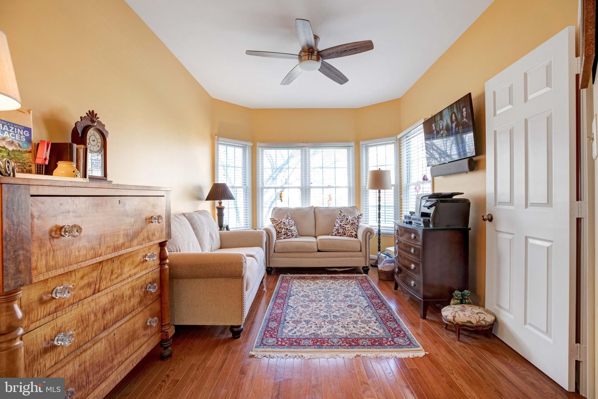1245 Woodbrook Court Reston, VA 20194 - Photo 13 of 44 family room