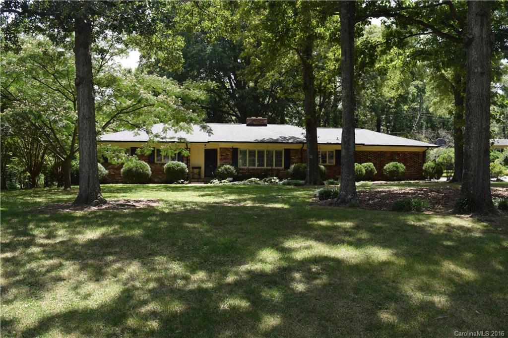 353 Kimmswick Road Charlotte, NC 28214 - Photo 1 of 17 Gallery Image 1