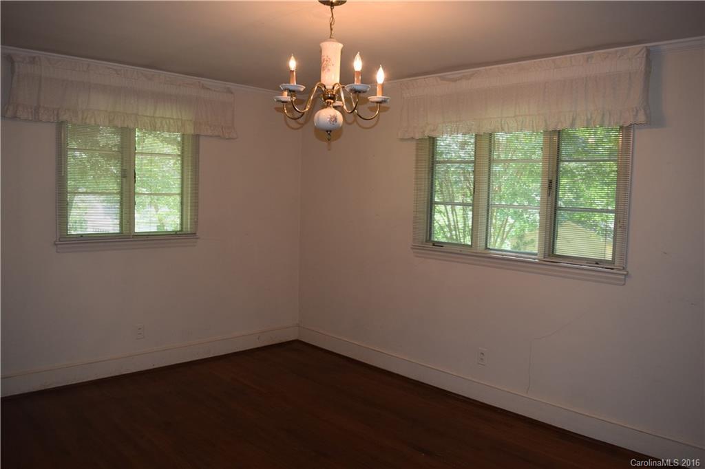 353 Kimmswick Road Charlotte, NC 28214 - Photo 15 of 17 Gallery Image 15
