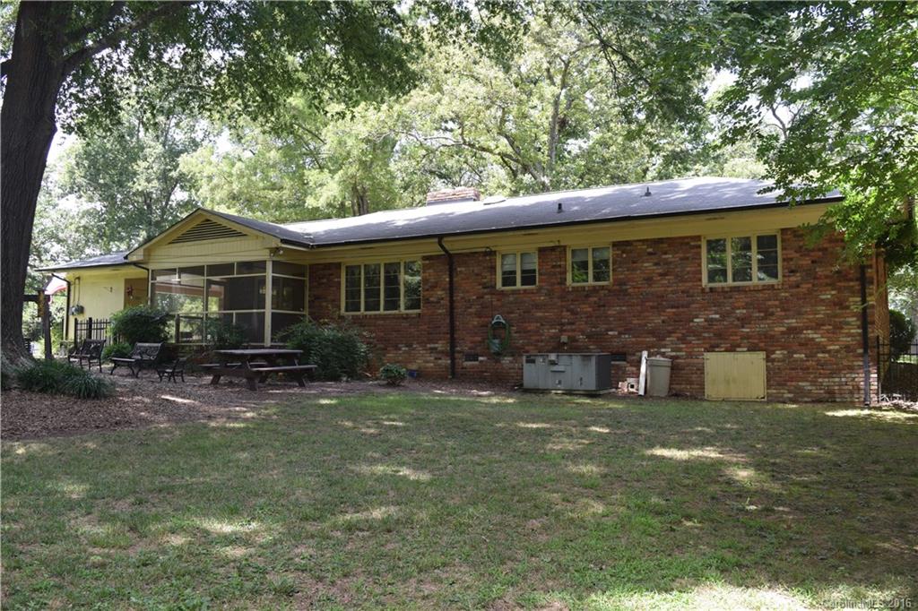 353 Kimmswick Road Charlotte, NC 28214 - Photo 6 of 17 Gallery Image 6