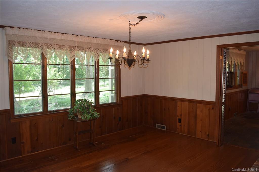 353 Kimmswick Road Charlotte, NC 28214 - Photo 10 of 17 Gallery Image 10