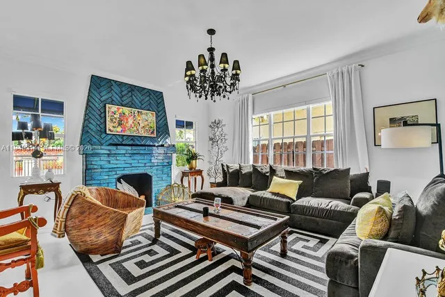 $7,000 | 4722 Southwest 5th Street, Unit 4722, Miami, FL 33134