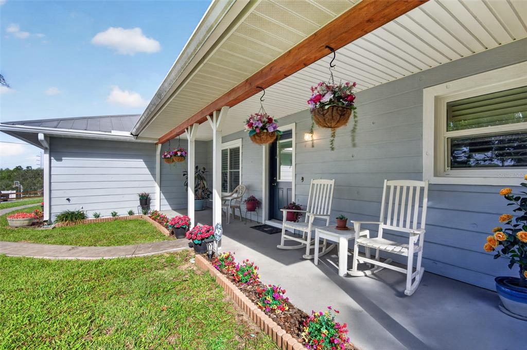 12293 Wolf Den Road Weeki Wachee, FL 34614 - Photo 5 of 44