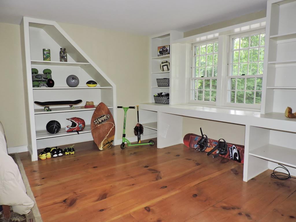 13 Paige Hill Road Weare, NH 03281 - Photo 24 of 36