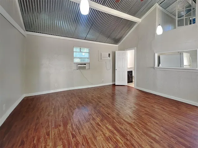 $1,075 | 2015 McMillan Avenue, Unit 2, Dallas, TX 75206