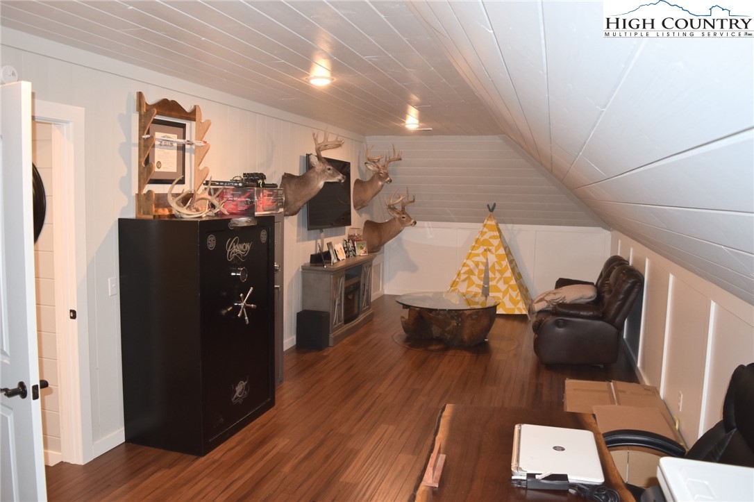 508 Spencer Miller Road Deep Gap, NC 28618 - Photo 27 of 43 Gallery Image 27