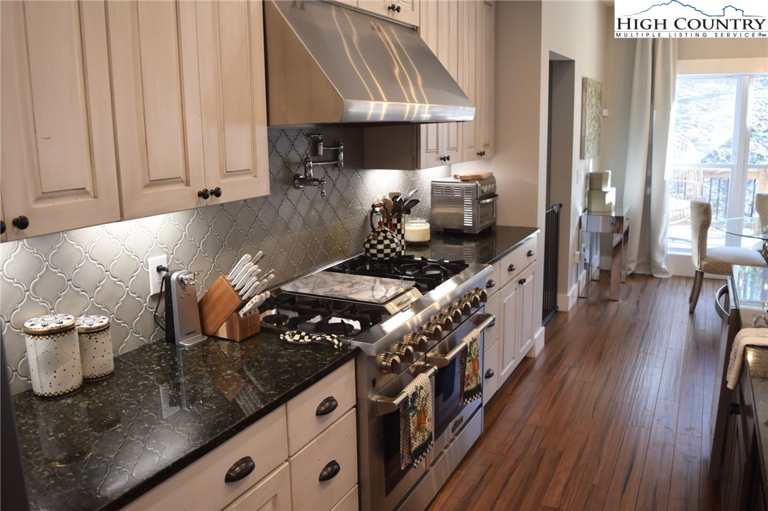 508 Spencer Miller Road Deep Gap, NC 28618 - Photo 10 of 43 Gallery Image 10