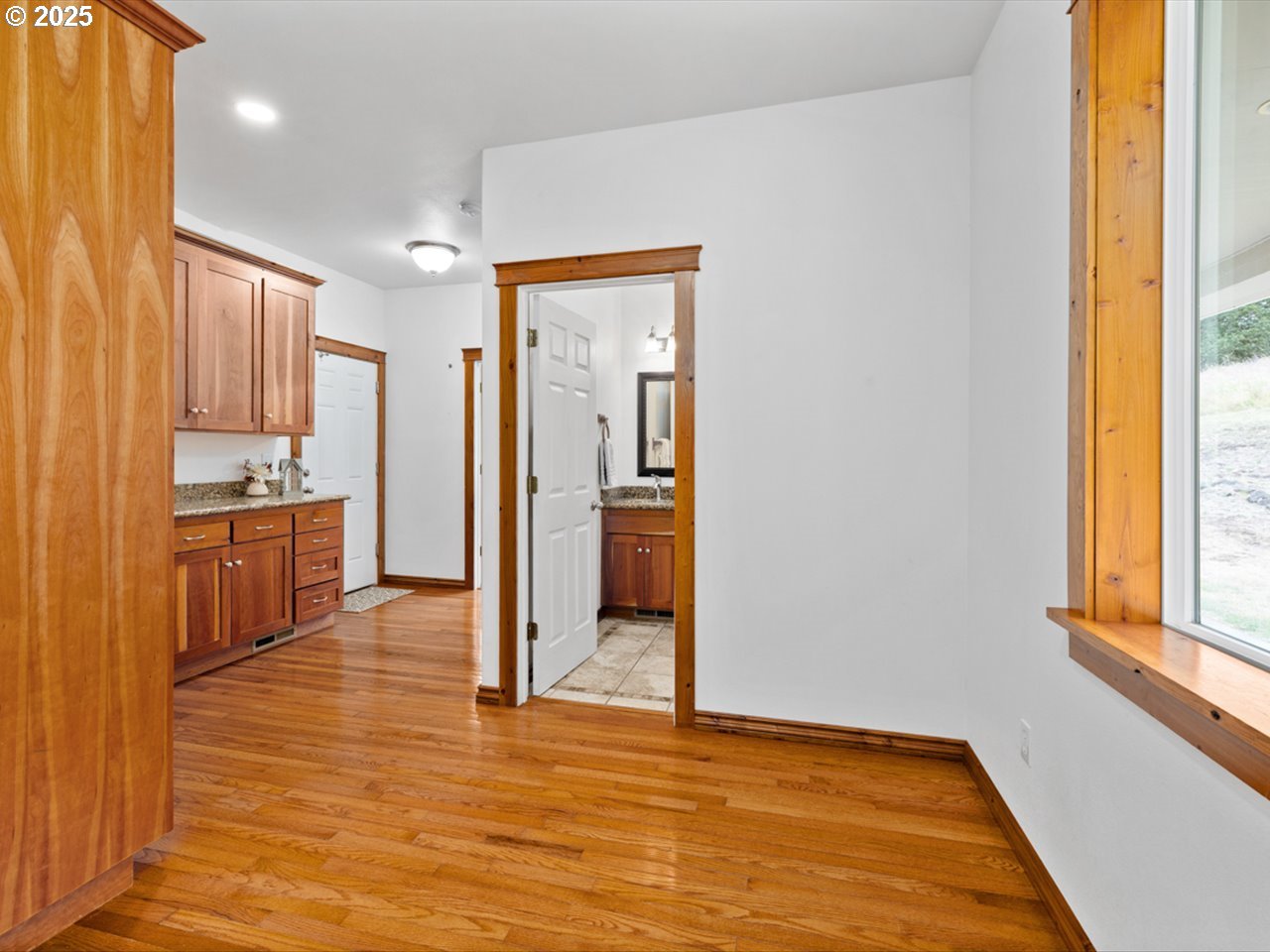 33678 Marys River Estates Road Philomath, OR 97370 - Photo 31 of 48 a view of a kitchen with wooden floor and a kitchen