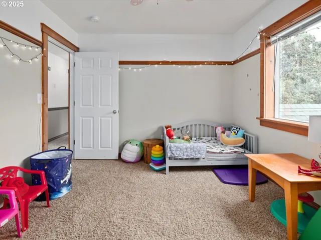 $1,149,000 | 33678 Marys River Estates Road, Philomath, OR 97370