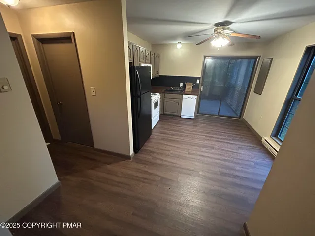 $1,875 | 2455 Milford Road, Bushkill, PA 18324