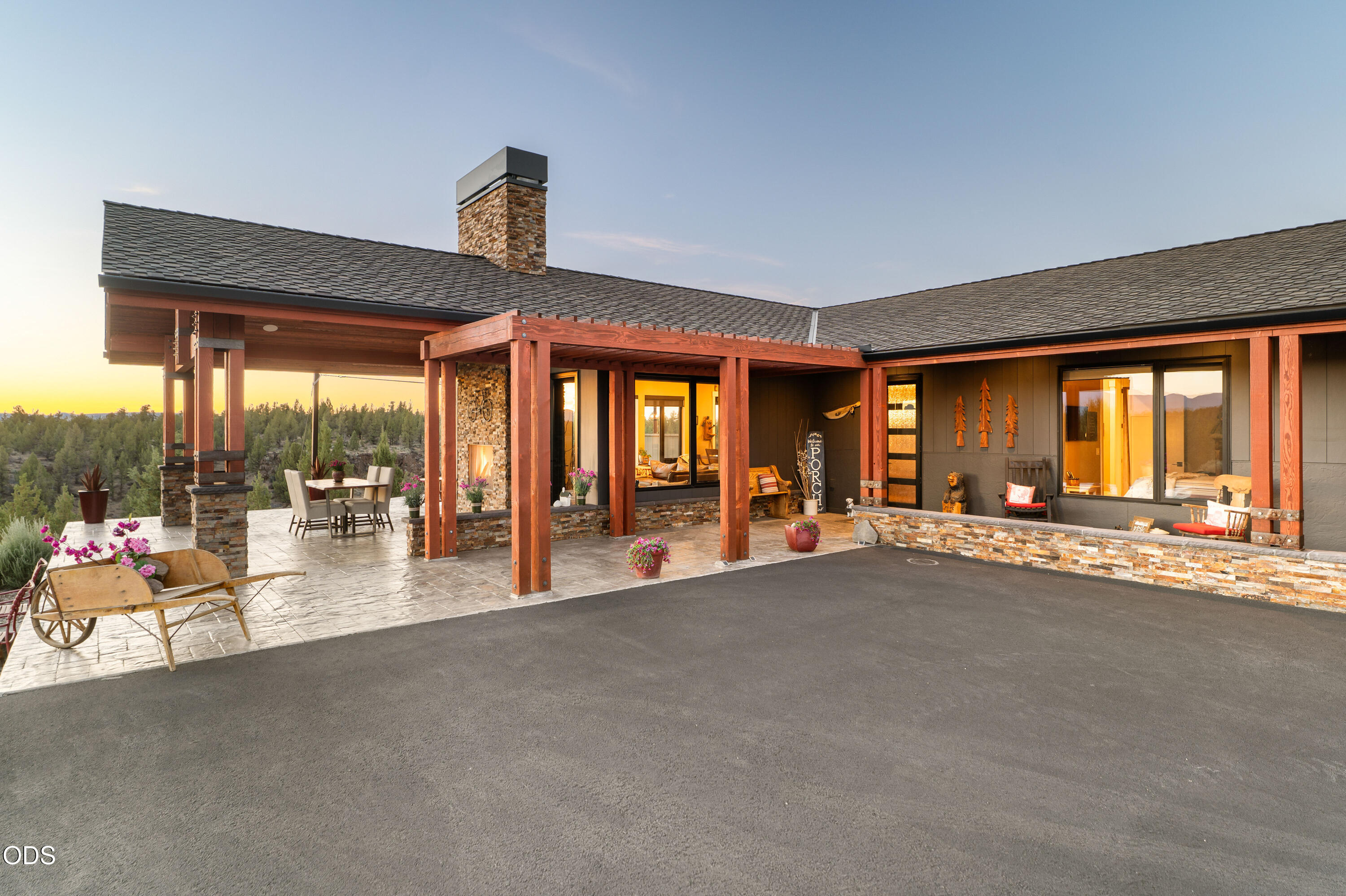17771 A J Warrin Road Sisters, OR 97759 - Photo 6 of 105