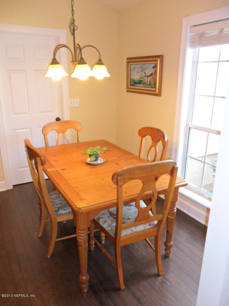 716 South Lilac Loop St. Johns, FL 32259 - Photo 5 of 22 a dining room with furniture and window