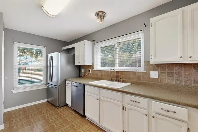 $460,000 | 931 Mapleleaf Lane, Coppell, TX 75019