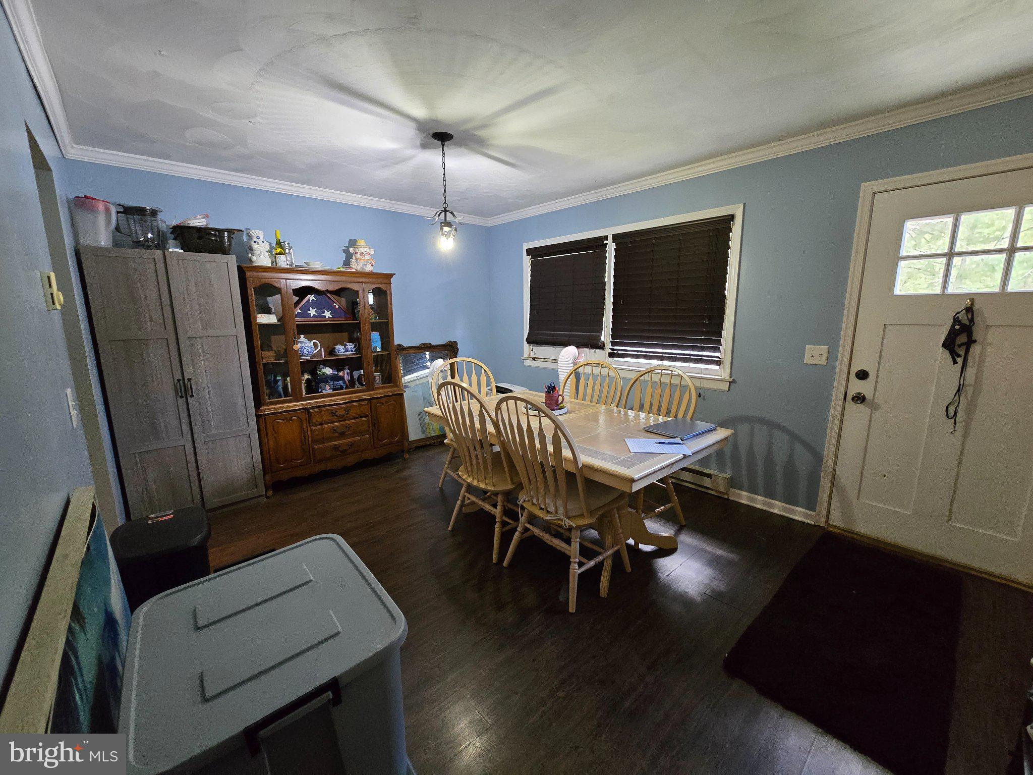 107 Keystone Hls Road, Unit 404 Factoryville, PA 18419 - Photo 9 of 27 Bright and inviting dining space.