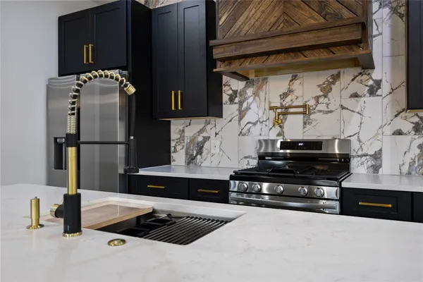 $2,150 | 8310 Mariah Street, Unit B, Houston, TX 77051