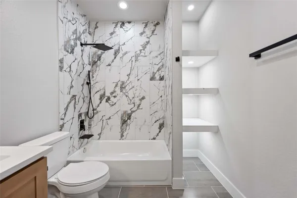 $2,150 | 8310 Mariah Street, Unit B, Houston, TX 77051