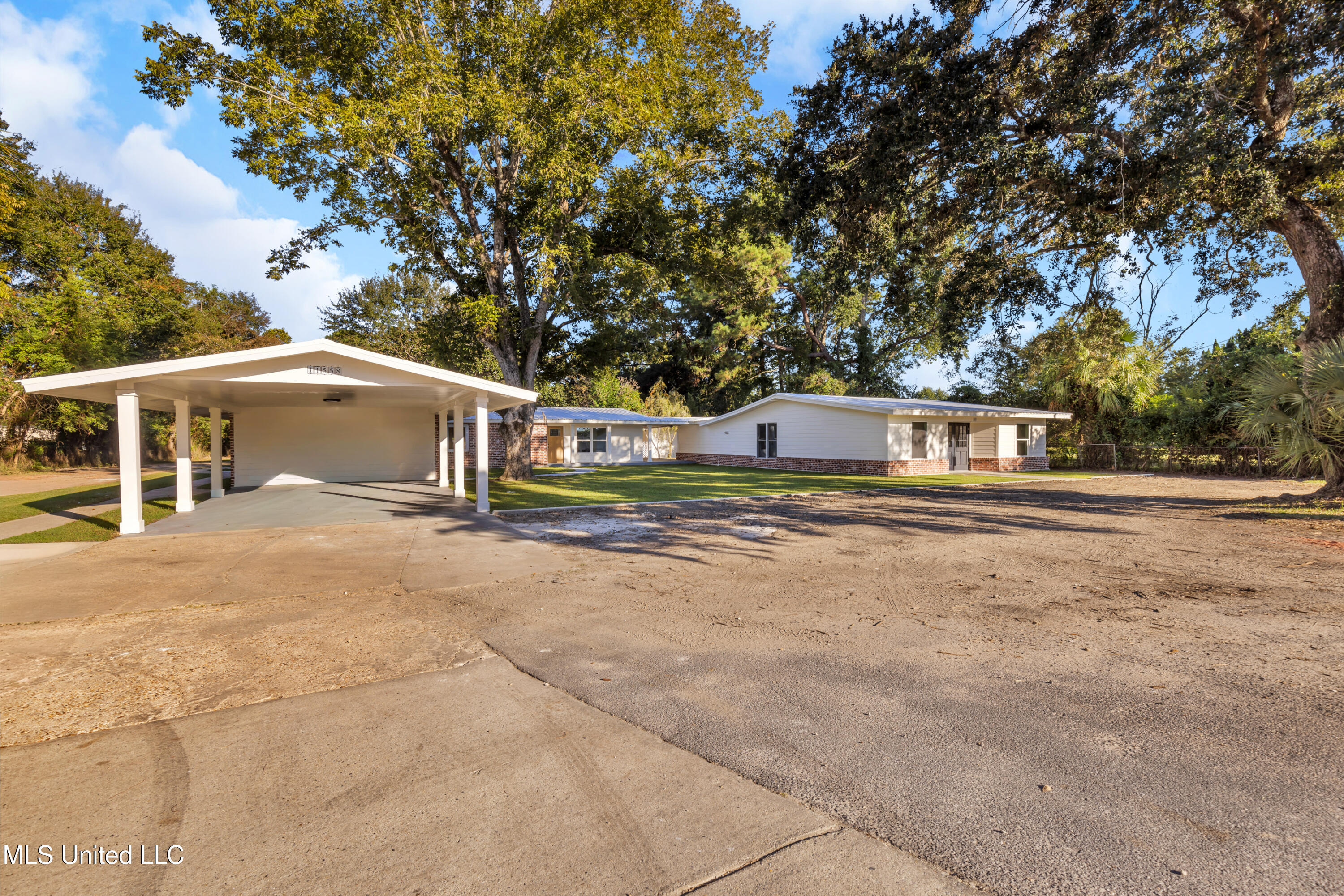 11554 Cedar Lake Road Biloxi, MS 39532 - Photo 2 of 69 11554CedarLake-2