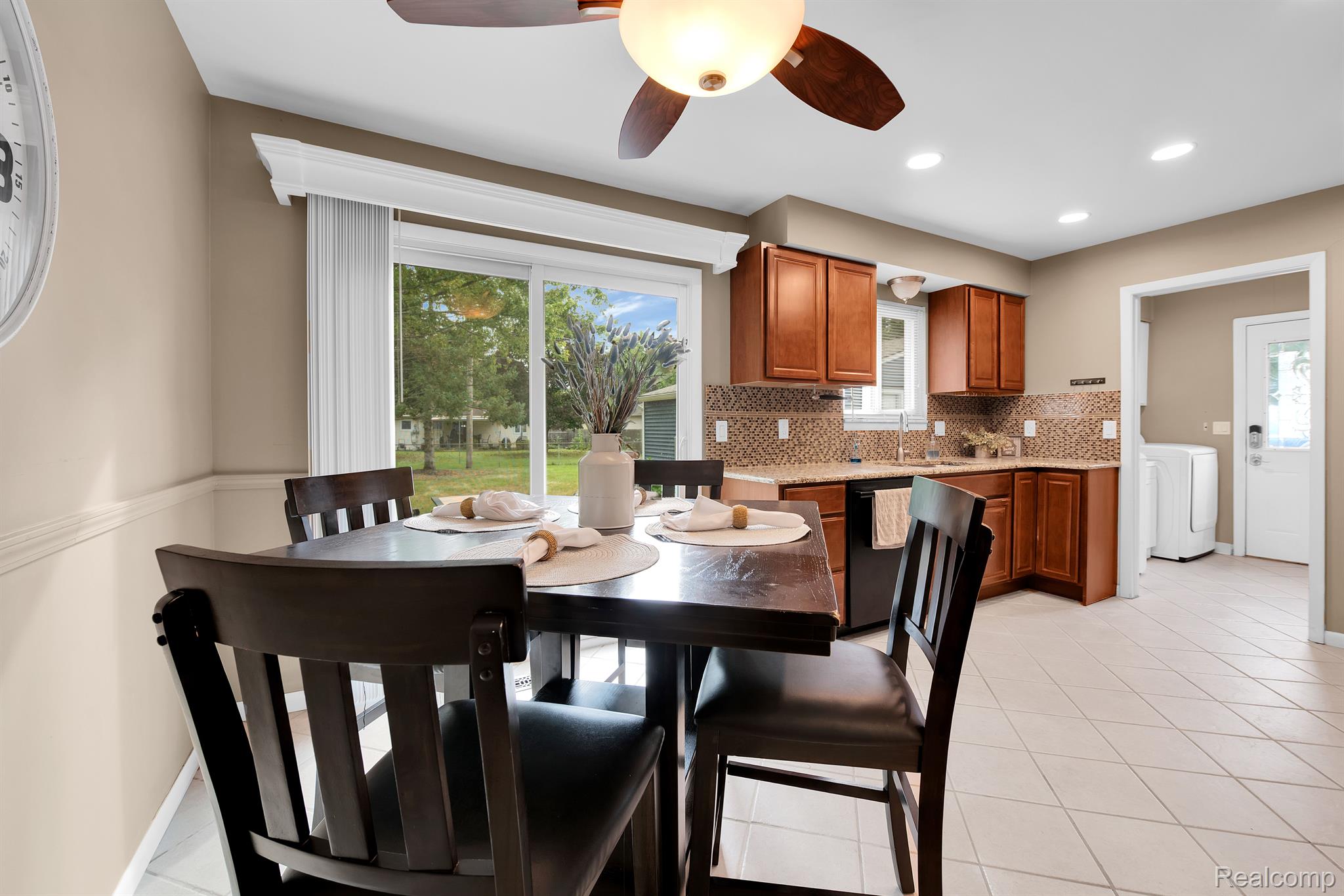 3285 Melvin Avenue Rochester, MI 48307 - Photo 16 of 25 Gallery Image 16